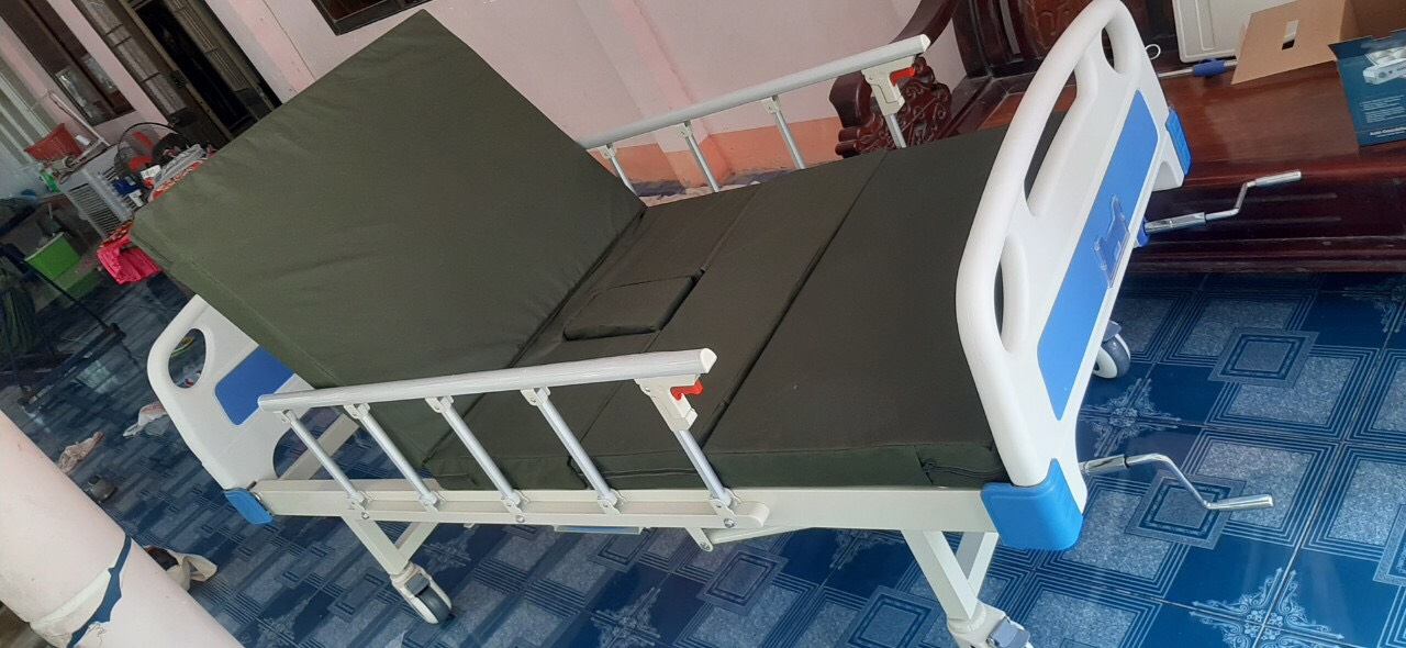 Giường y tế cho người già